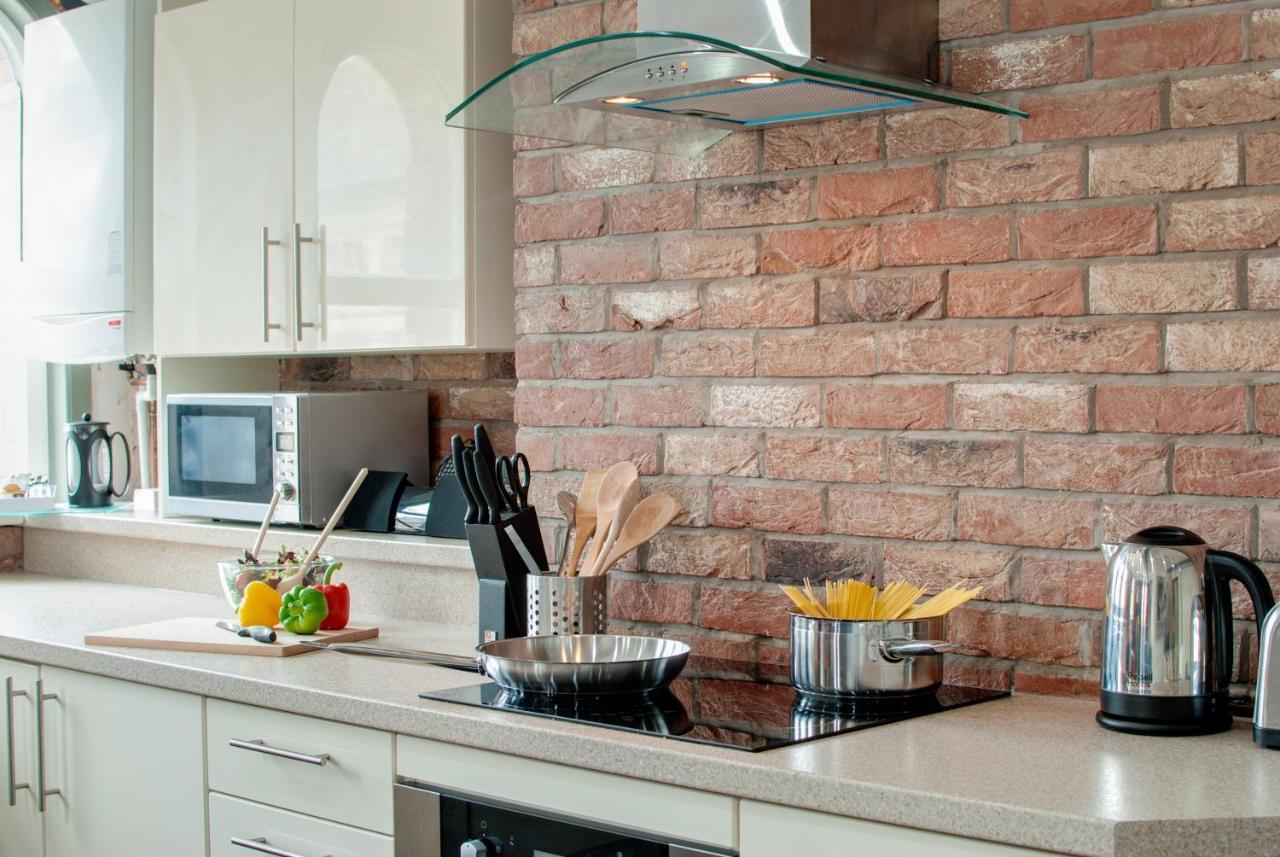 Base Serviced Apartments - Sir Thomas Street Liverpool Zewnętrze zdjęcie