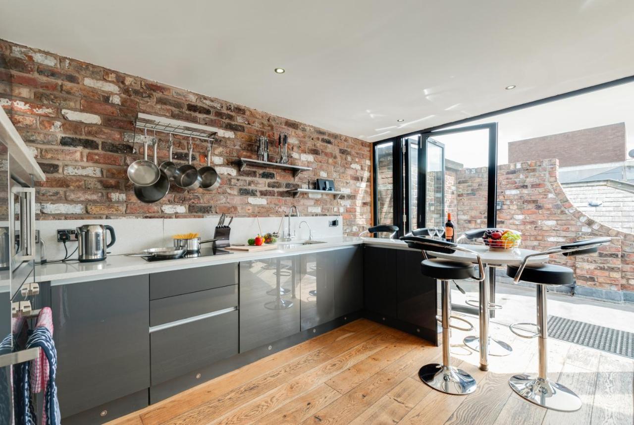 Base Serviced Apartments - Sir Thomas Street Liverpool Zewnętrze zdjęcie